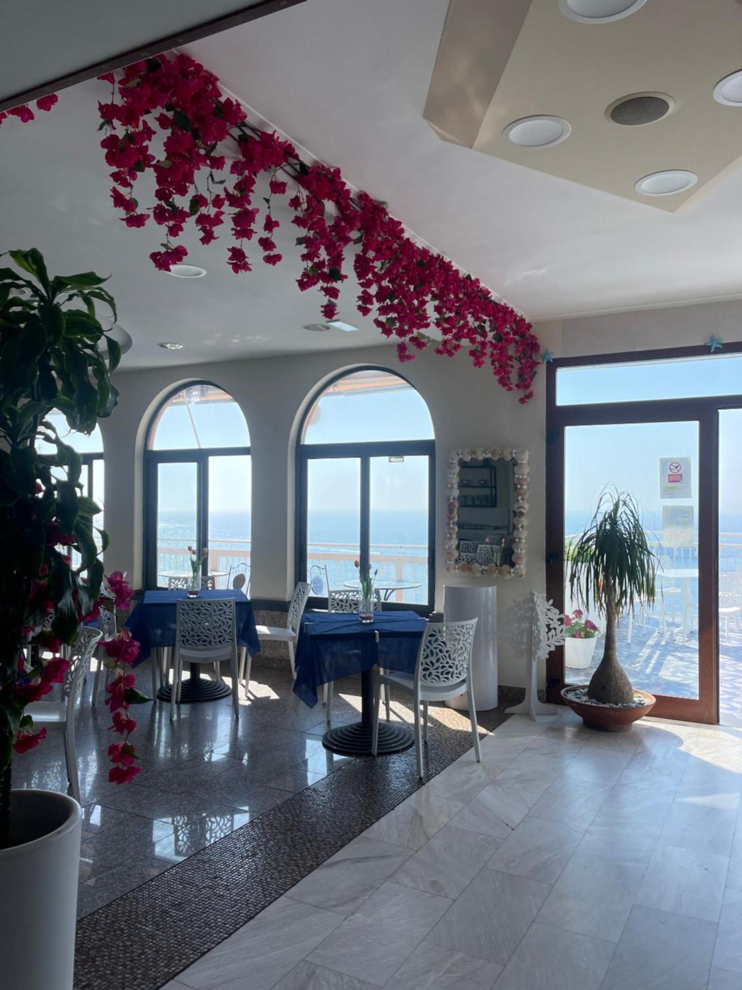Hotel Klein Wien Πιάνο ντι Σορέντο Εξωτερικό φωτογραφία