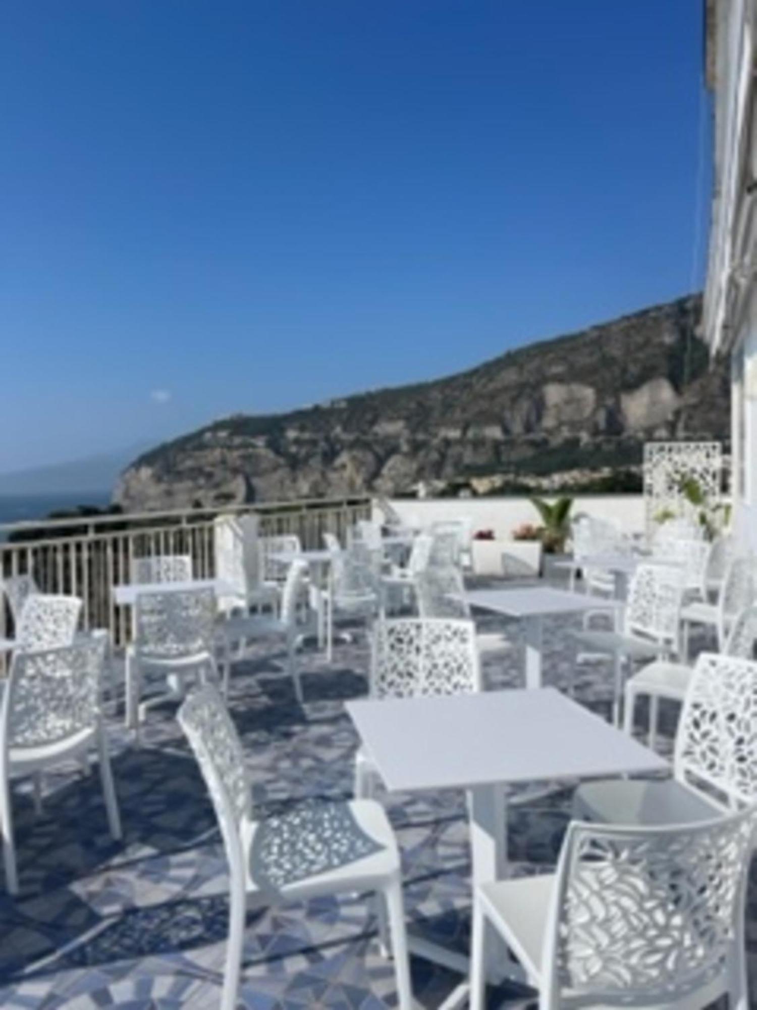 Hotel Klein Wien Πιάνο ντι Σορέντο Εξωτερικό φωτογραφία