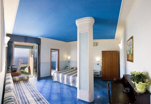 Hotel Klein Wien Πιάνο ντι Σορέντο Εξωτερικό φωτογραφία