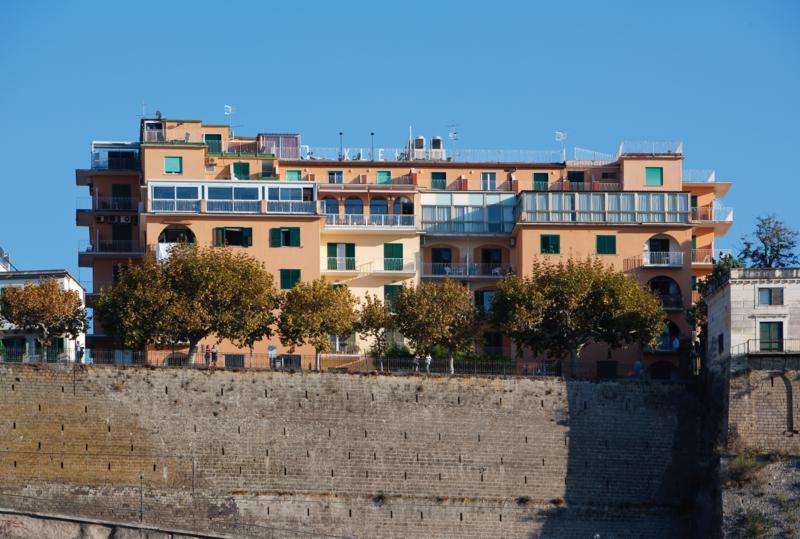Hotel Klein Wien Πιάνο ντι Σορέντο Εξωτερικό φωτογραφία